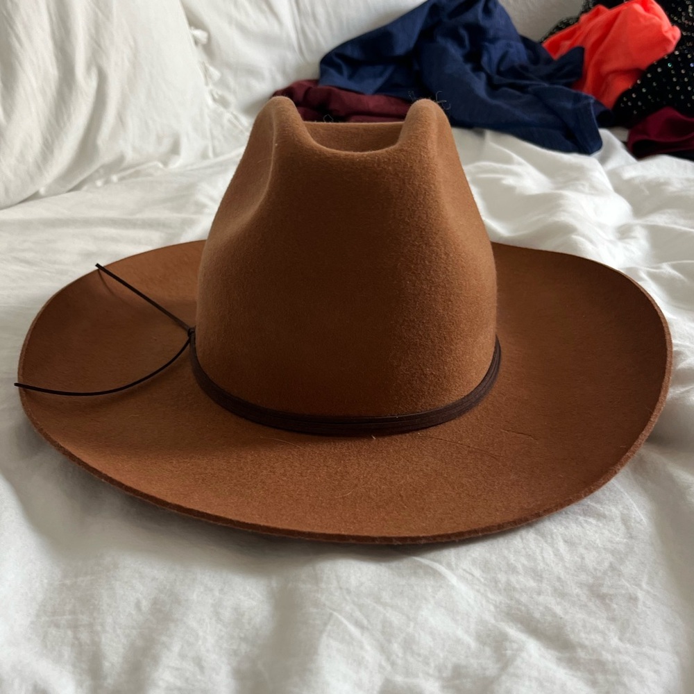 THE JETHRO lack of color hat